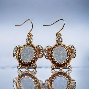 Vintage Rhinestone Sea Turtle Gold Tone Pierced Earrings